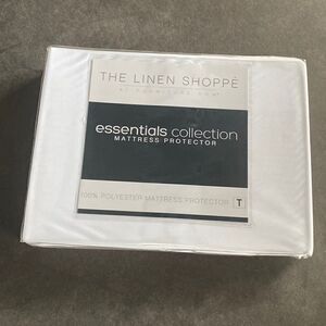 The Linen Shoppe Essentials Collection Mattress Protector Twin Size NEW
